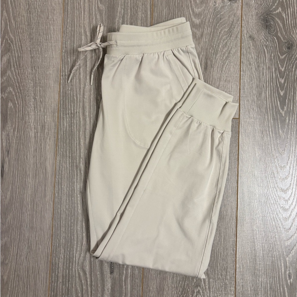 Zella Live In Pocket Joggers, Grey Moonbeam